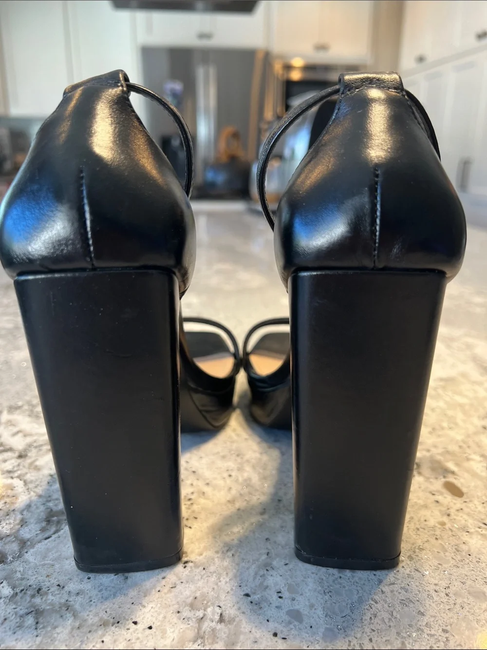 Steve Madden Carrson Black Platform Block Heels Square Toe Size 6.5 Like New